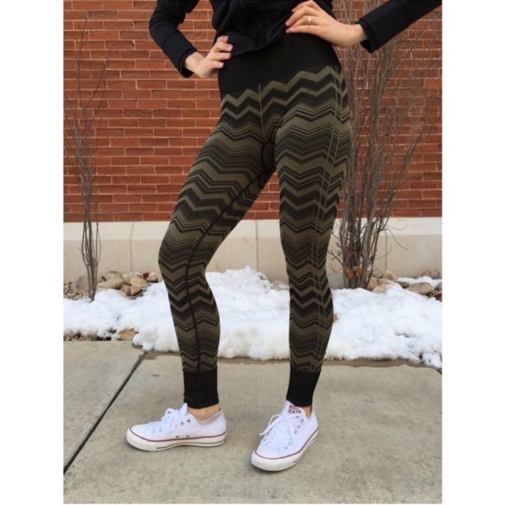 Lululemon ebb to street pant